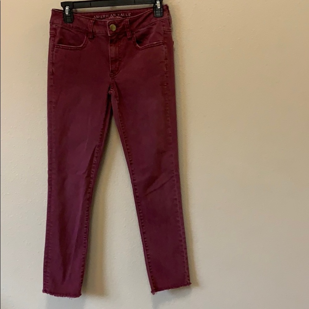 American Eagle Jegging Crop Red Frayed Hem 2
